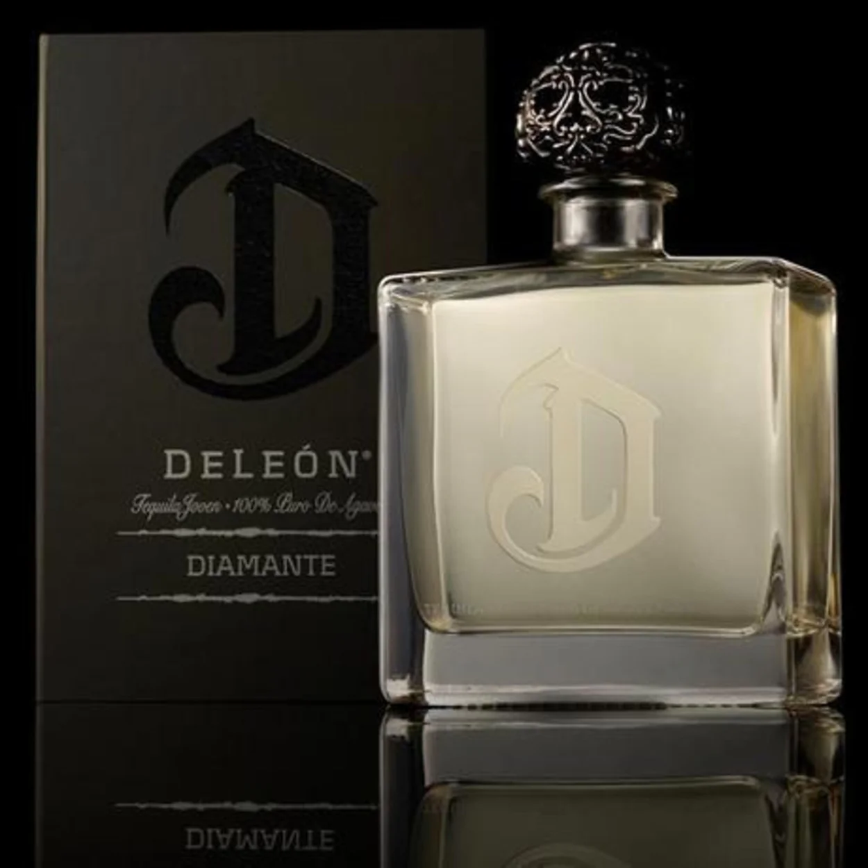 Deleon Luxury Diamante Tequila - Image 2