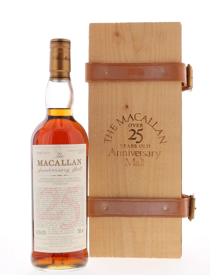 Macallan 25 Year Old Anniversary Malt 1970 / Wood Box